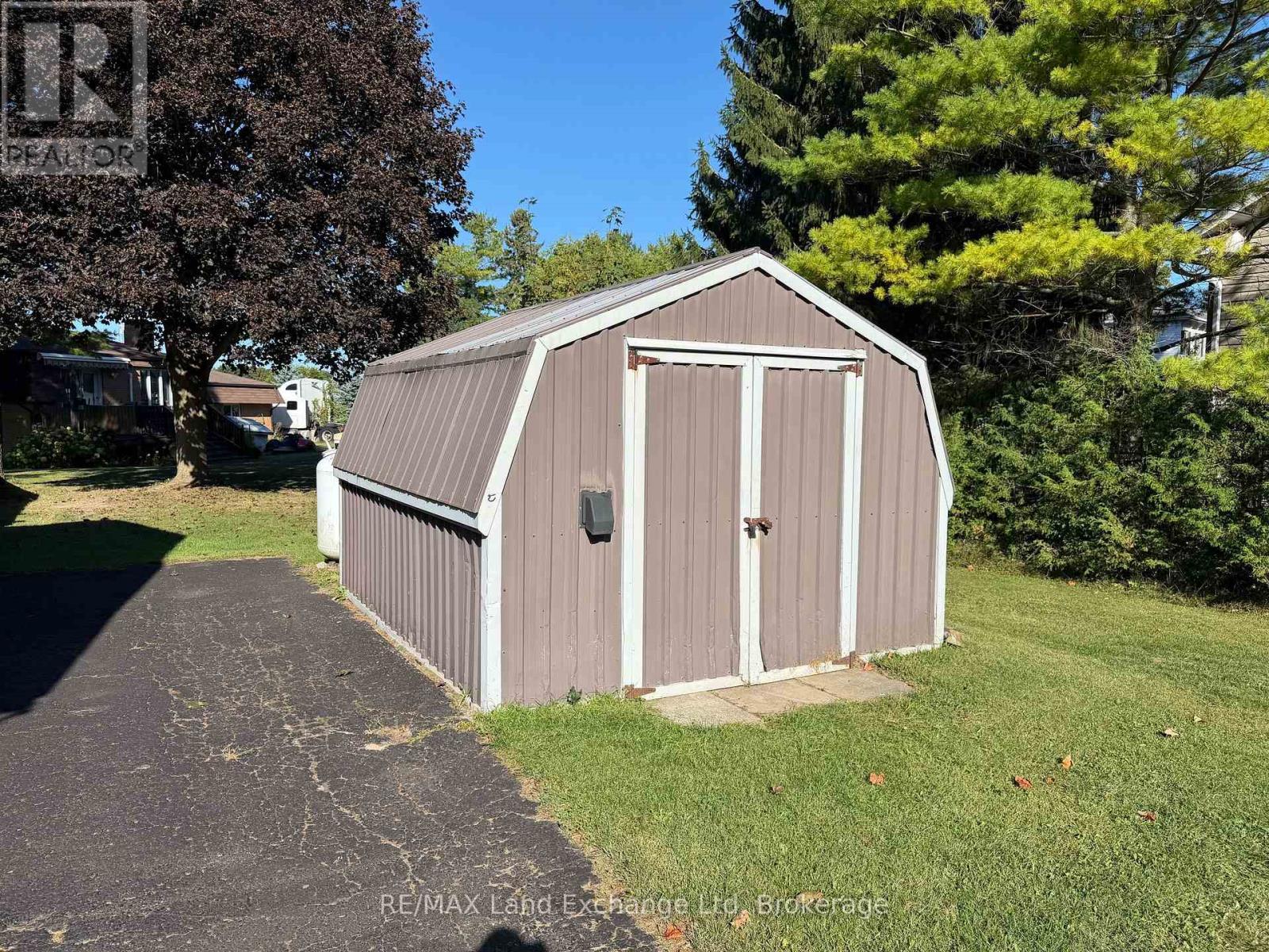 1046 Vogt Street, Howick, ON