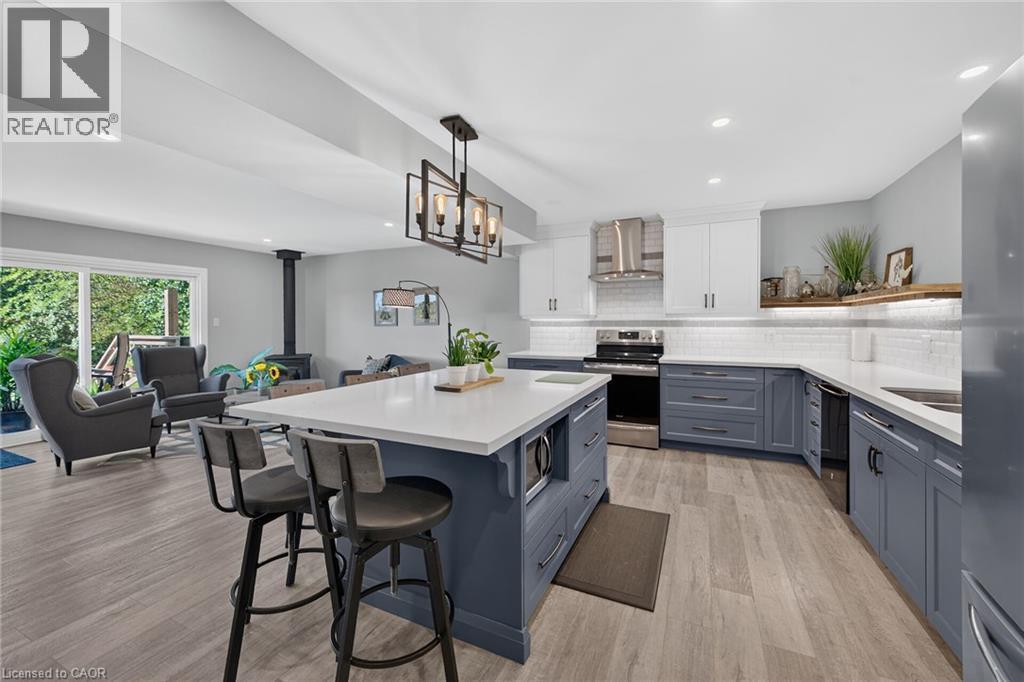 8105 Leeming Road, Mount Hope, ON