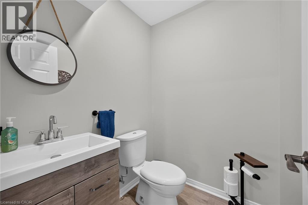 8105 Leeming Road, Mount Hope, ON