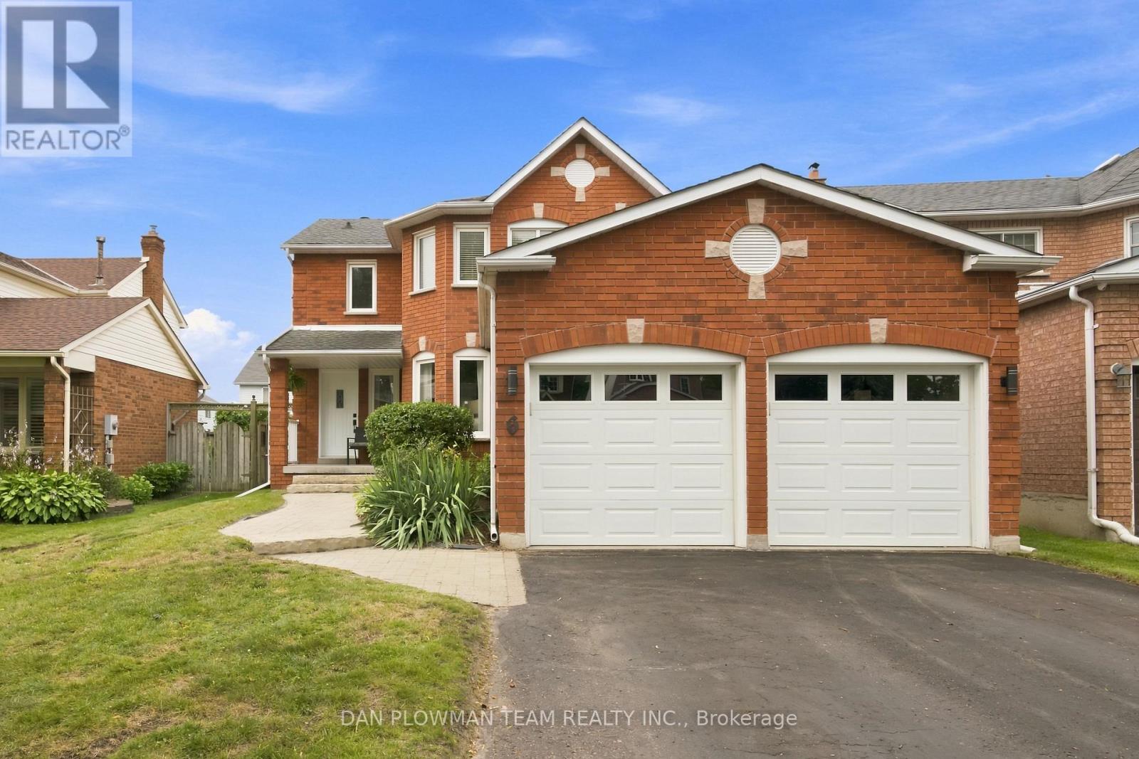 6 Saddlebrook Court, Clarington, ON