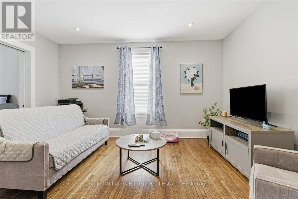 108 Division Street, Oshawa (O'Neill), ON