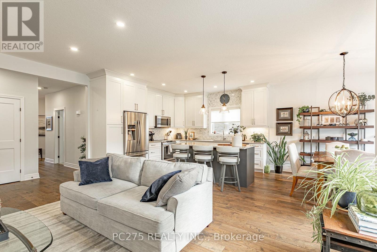 9 Foxborough Place, Thames Centre (Thorndale), ON
