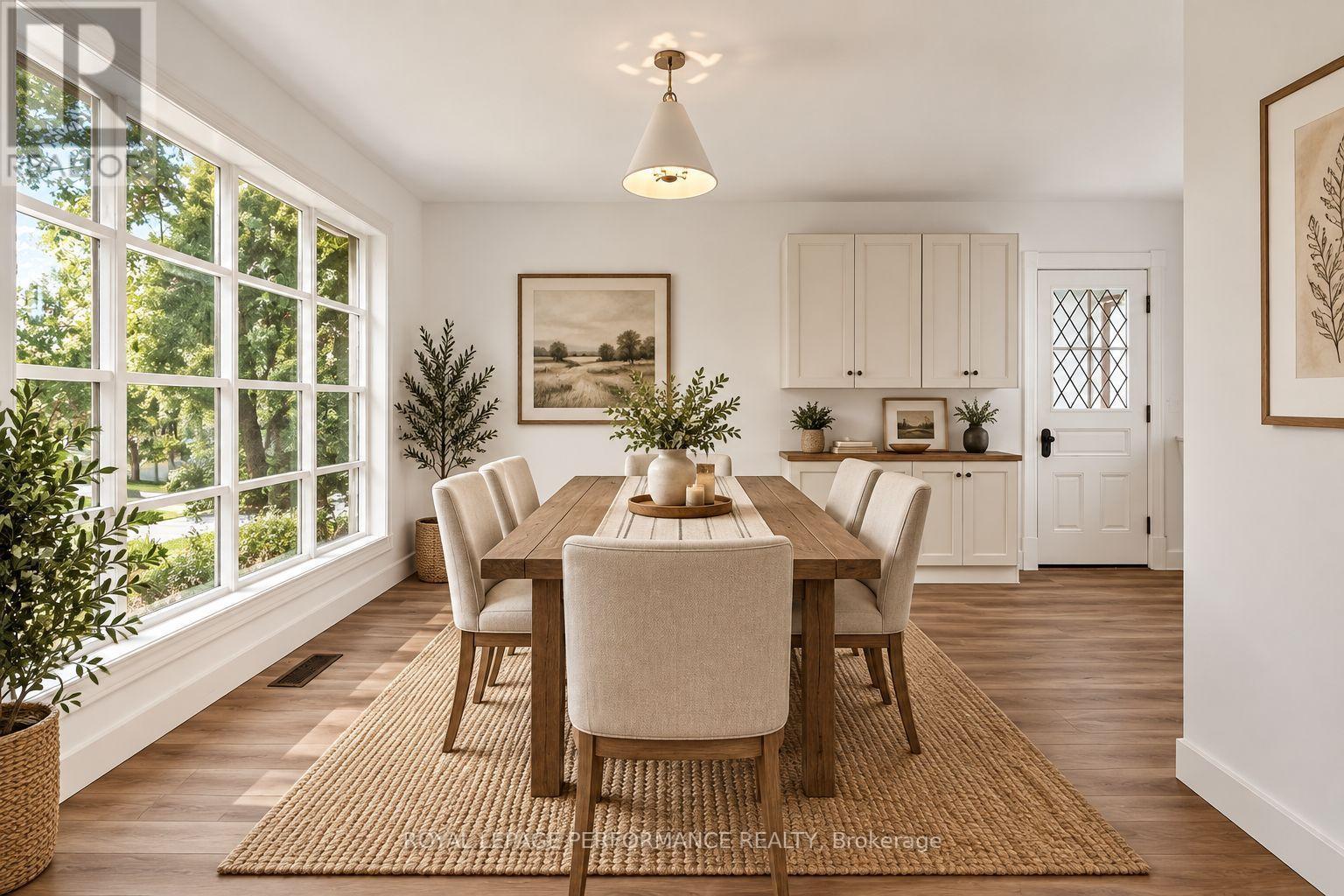 virtually staged - 139 Eighth Street W, Cornwall, ON