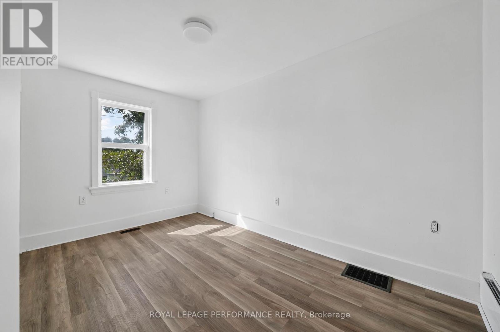 139 Eighth Street W, Cornwall, ON