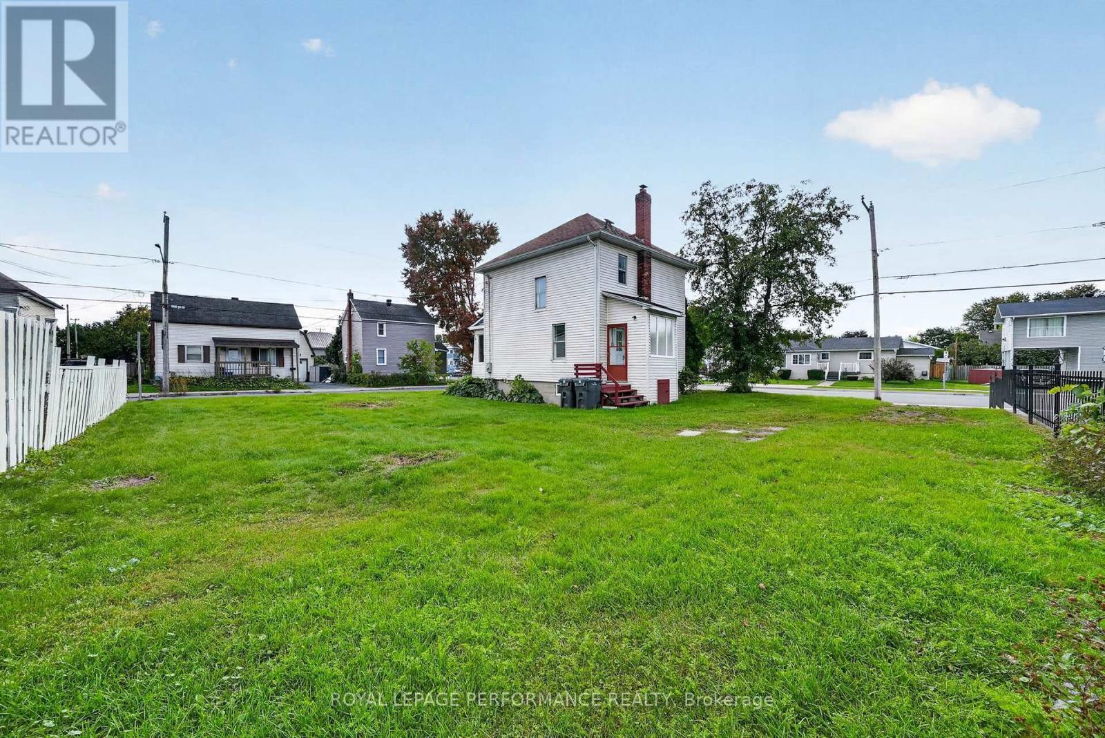 139 Eighth Street W, Cornwall, ON