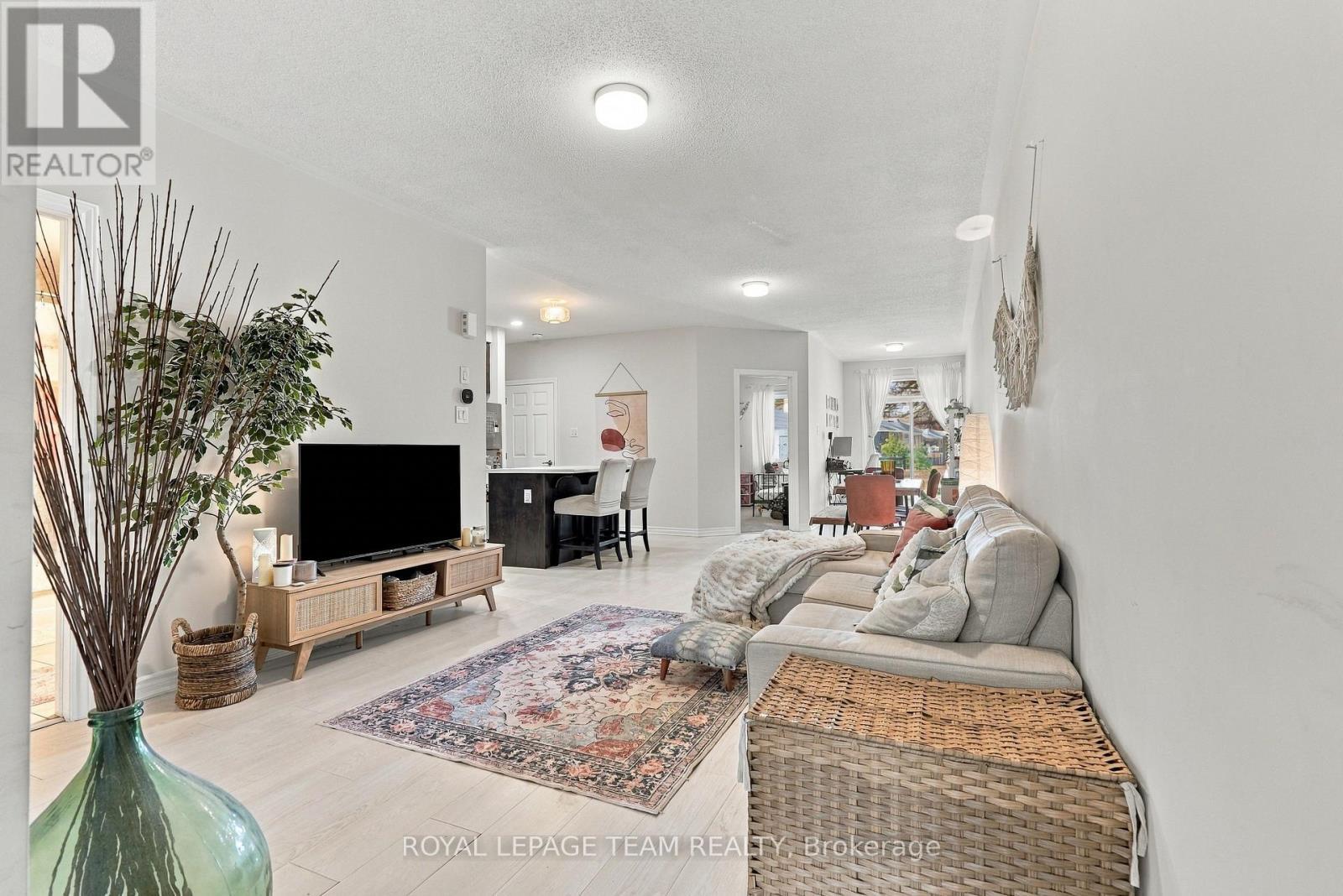 807 Nautilus Private, Ottawa, ON
