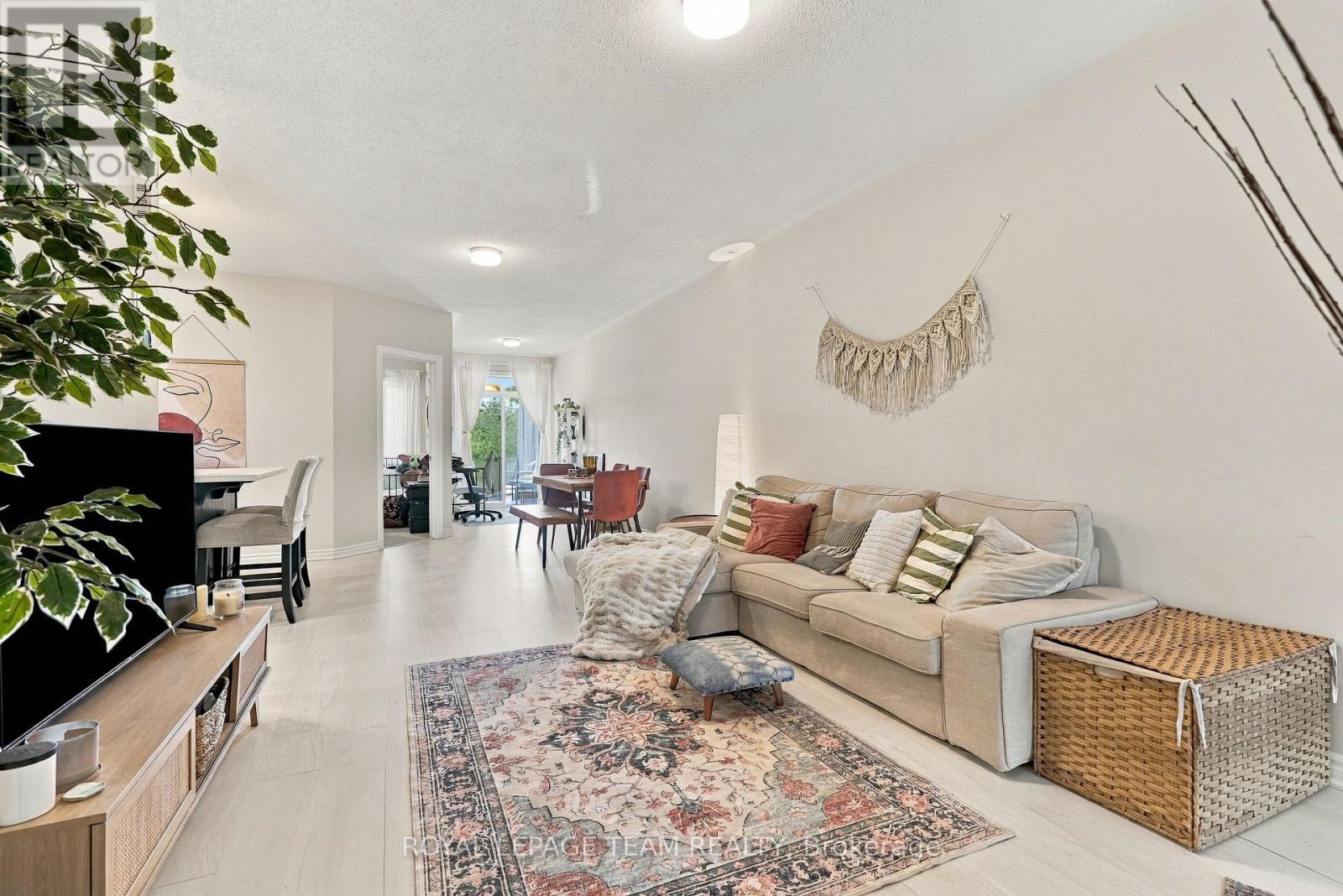 807 Nautilus Private, Ottawa, ON
