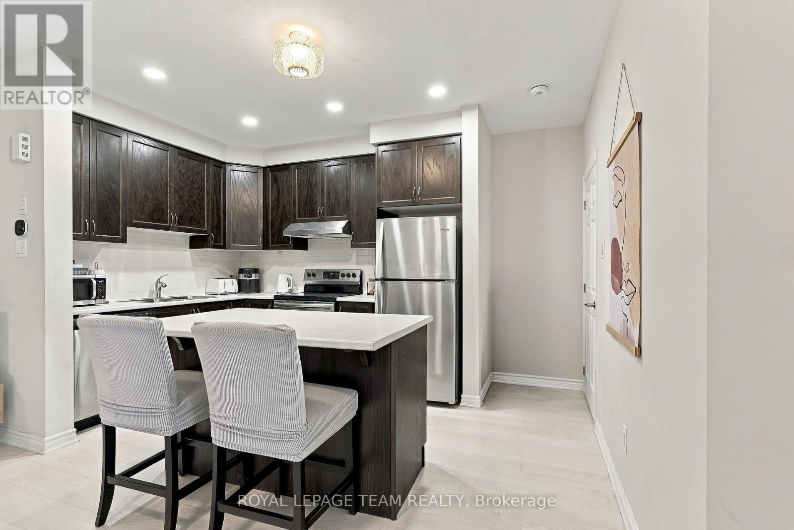 807 Nautilus Private, Ottawa, ON
