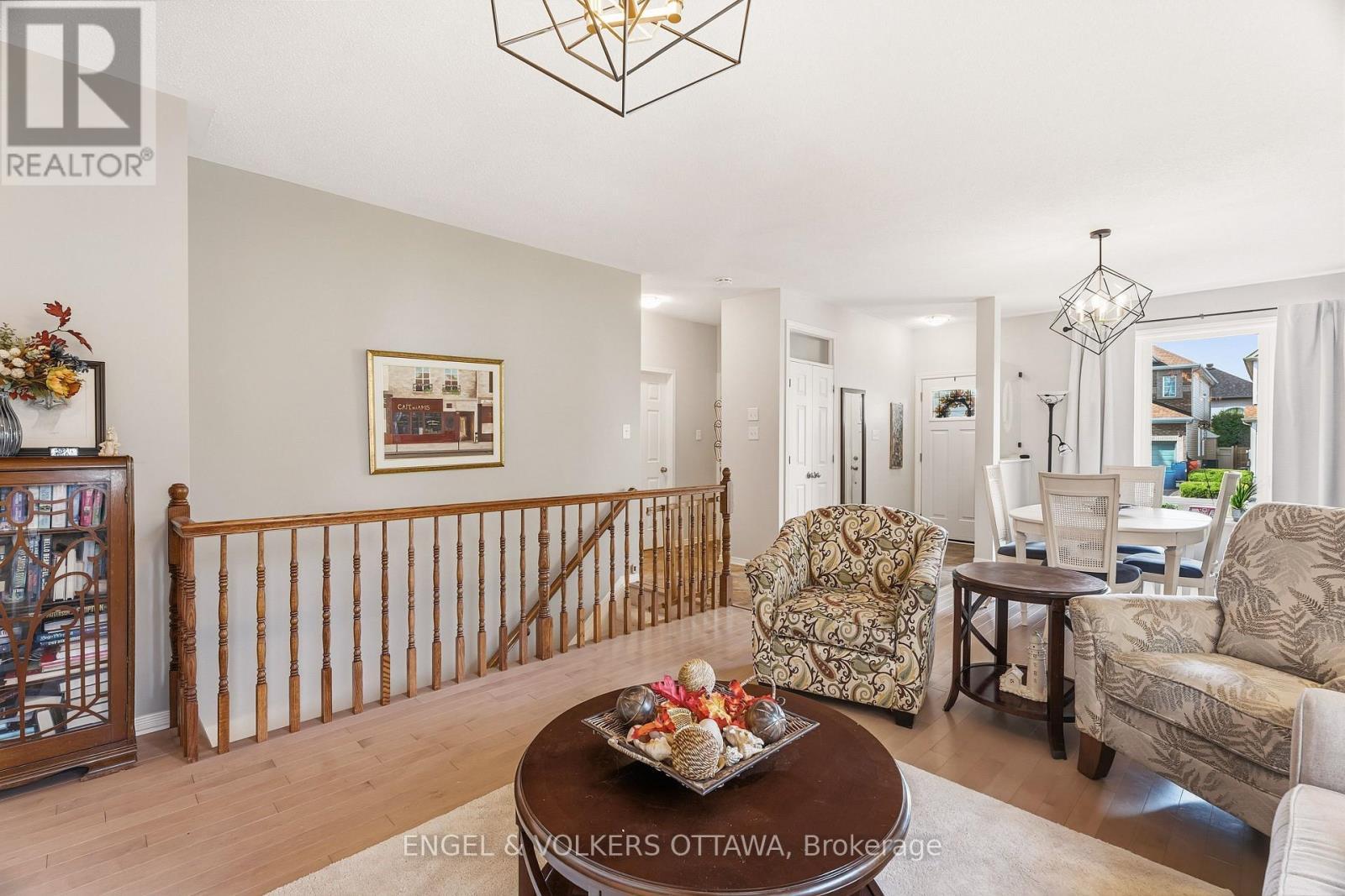 518 Stonechurch Way, Ottawa, ON