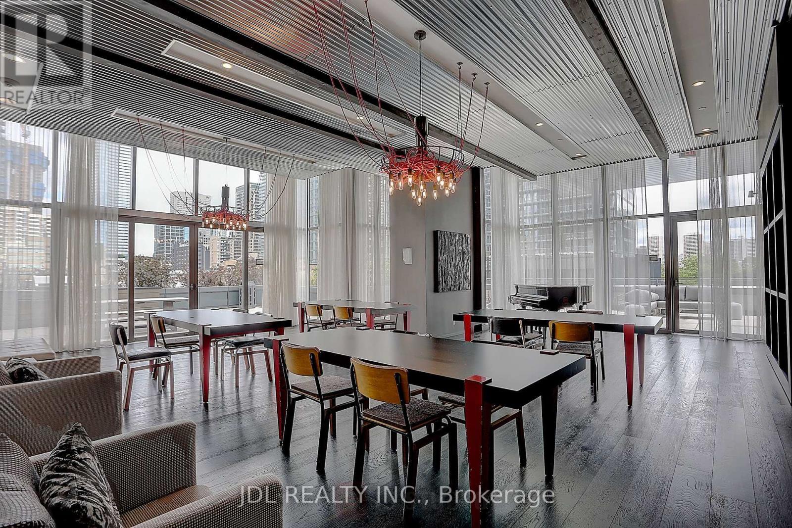 4502 - 5 St Joseph Street, Toronto, ON