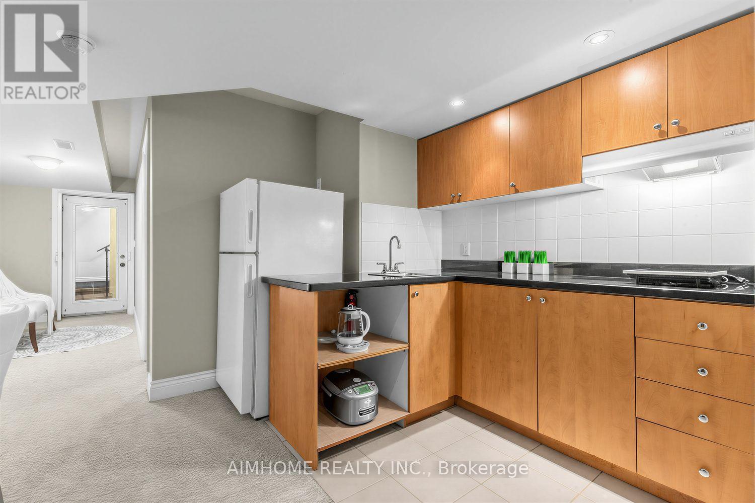 16 Carney Road, Toronto, ON