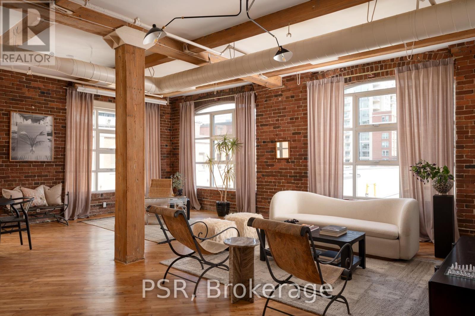 407 - 90 Sherbourne Street, Toronto, ON