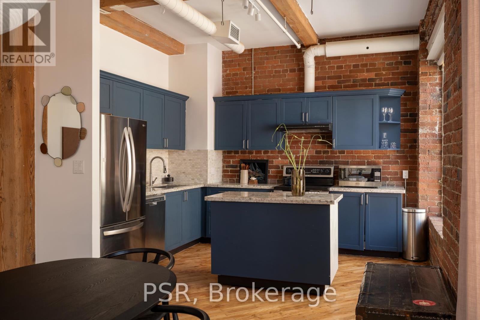 407 - 90 Sherbourne Street, Toronto, ON