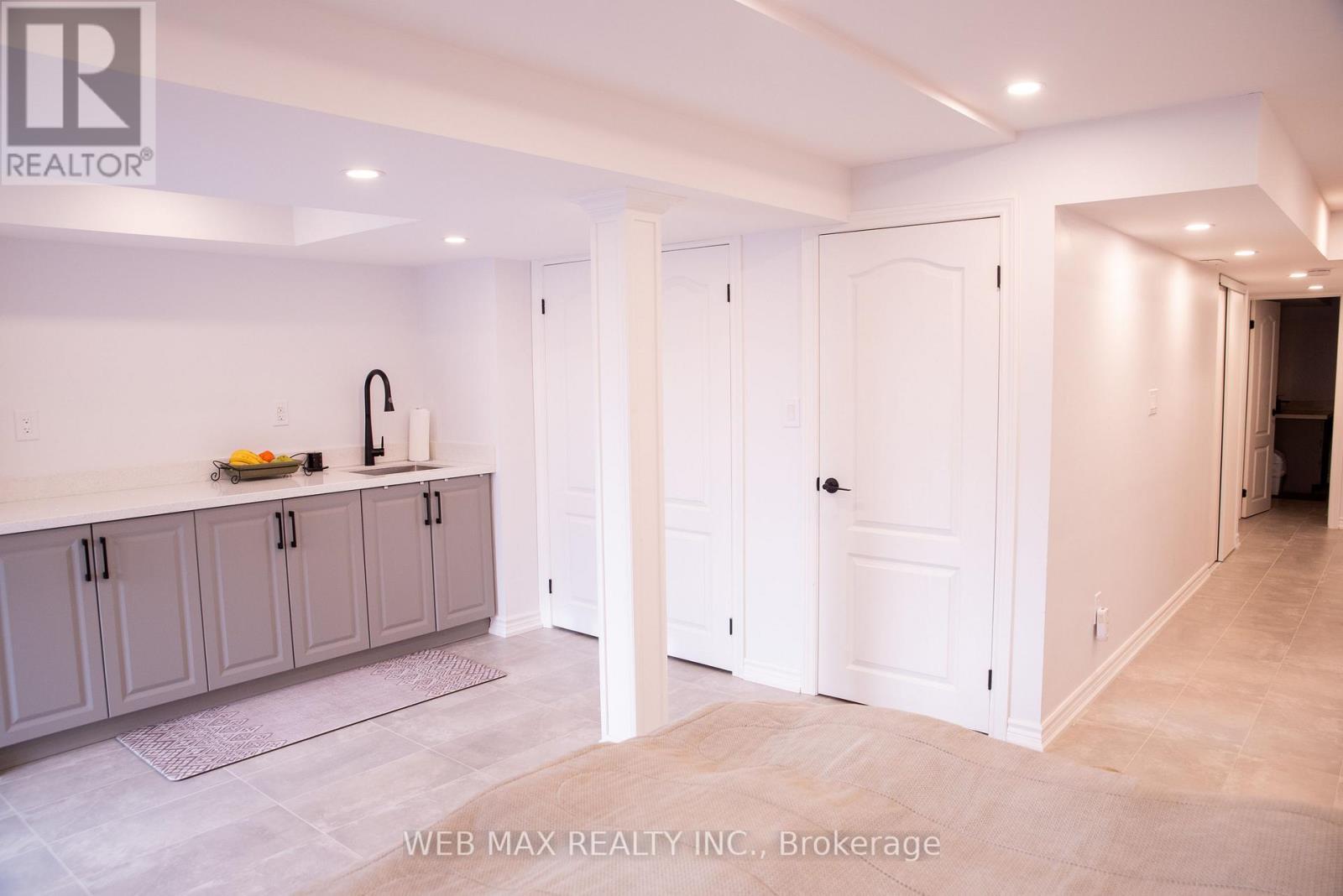 53 Ventura Lane, Ajax, ON