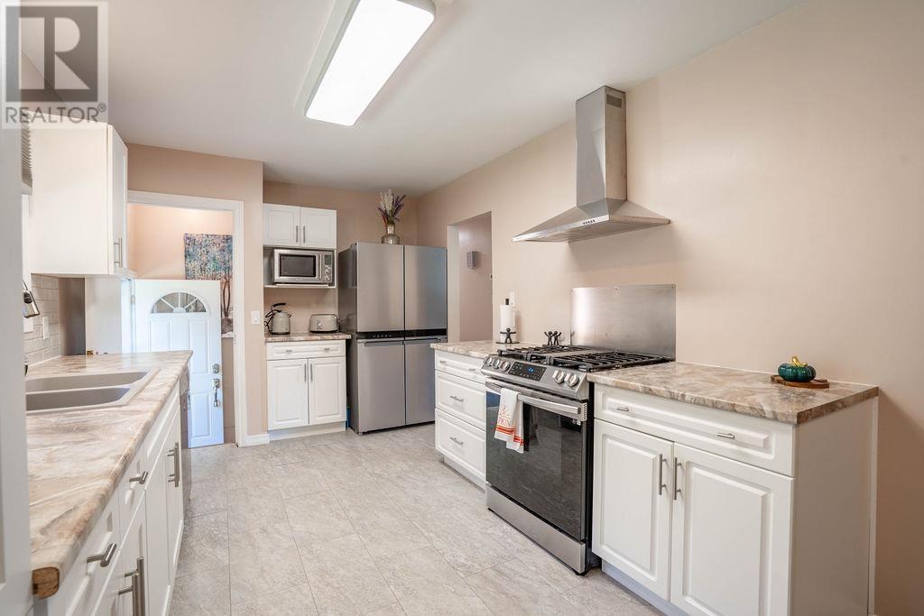 100 Parkdale Dr, Sault Ste. Marie, ON