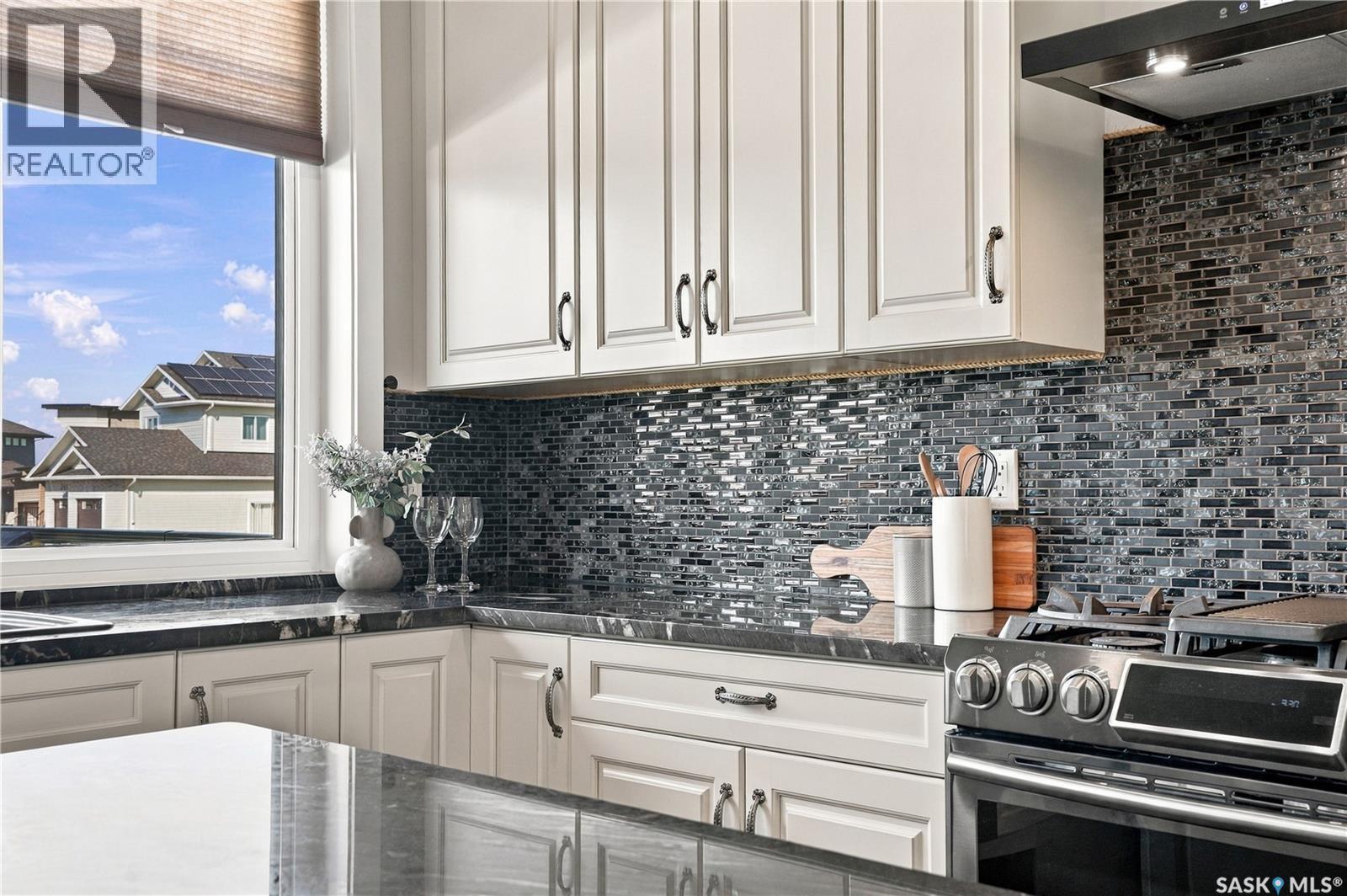 225 Cowan Crescent, Martensville, SK
