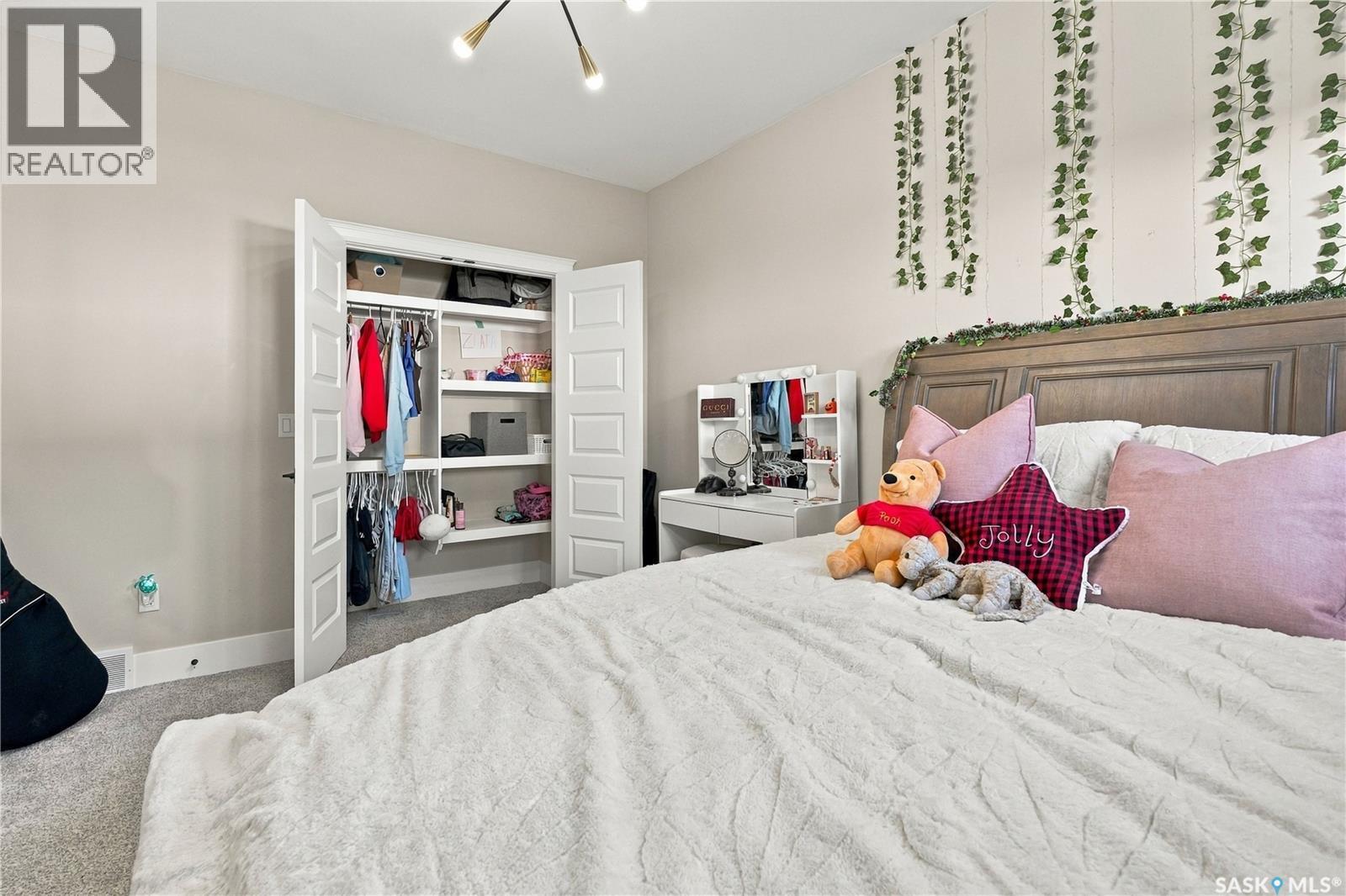 225 Cowan Crescent, Martensville, SK