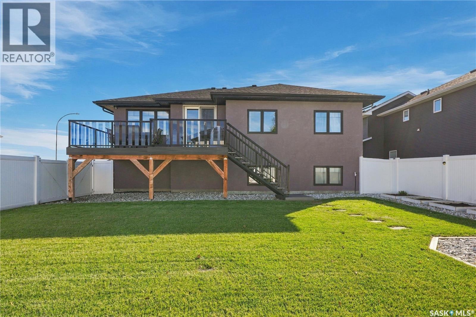 225 Cowan Crescent, Martensville, SK