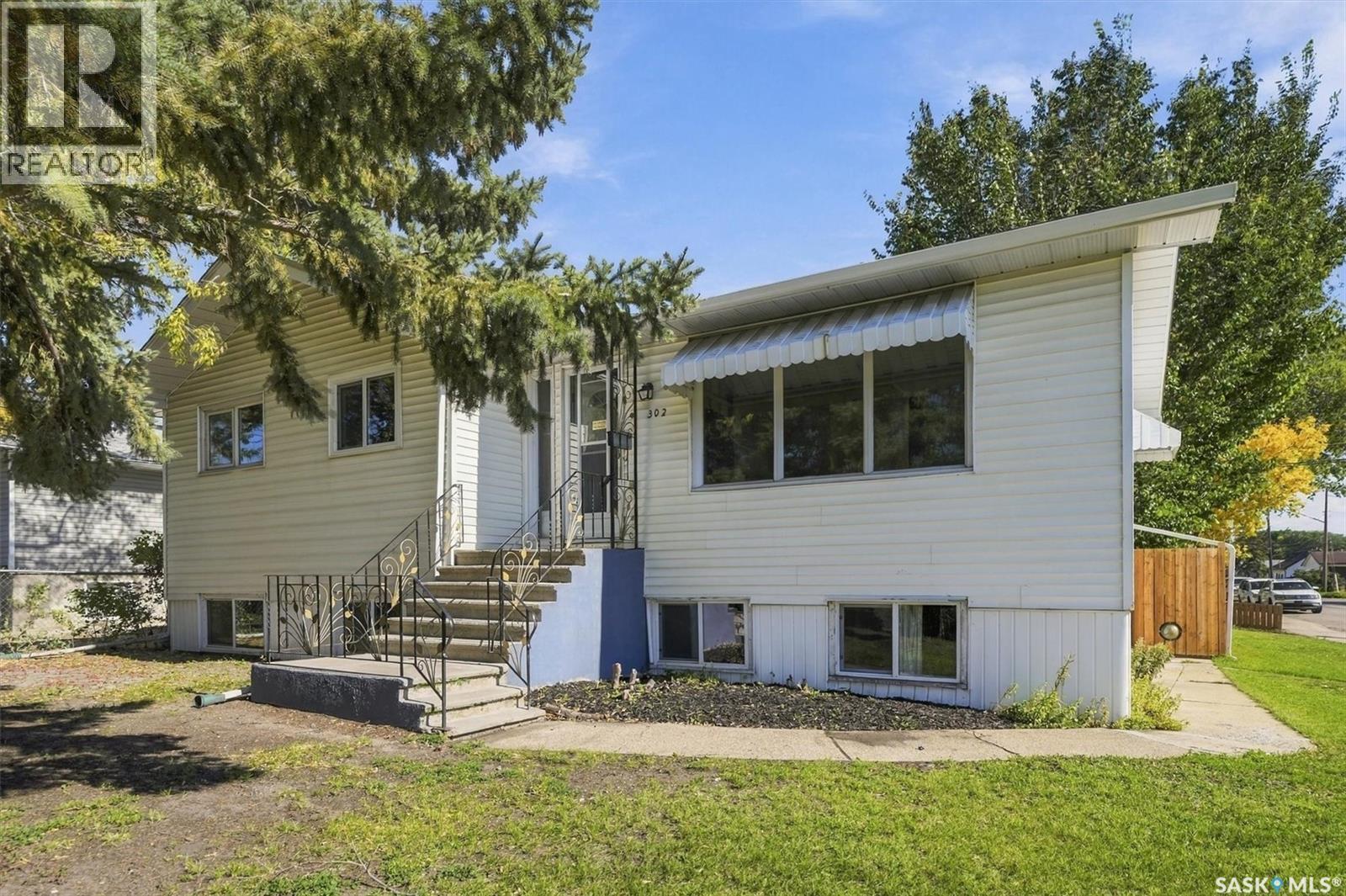 302 Mcmillan Avenue, Saskatoon, SK