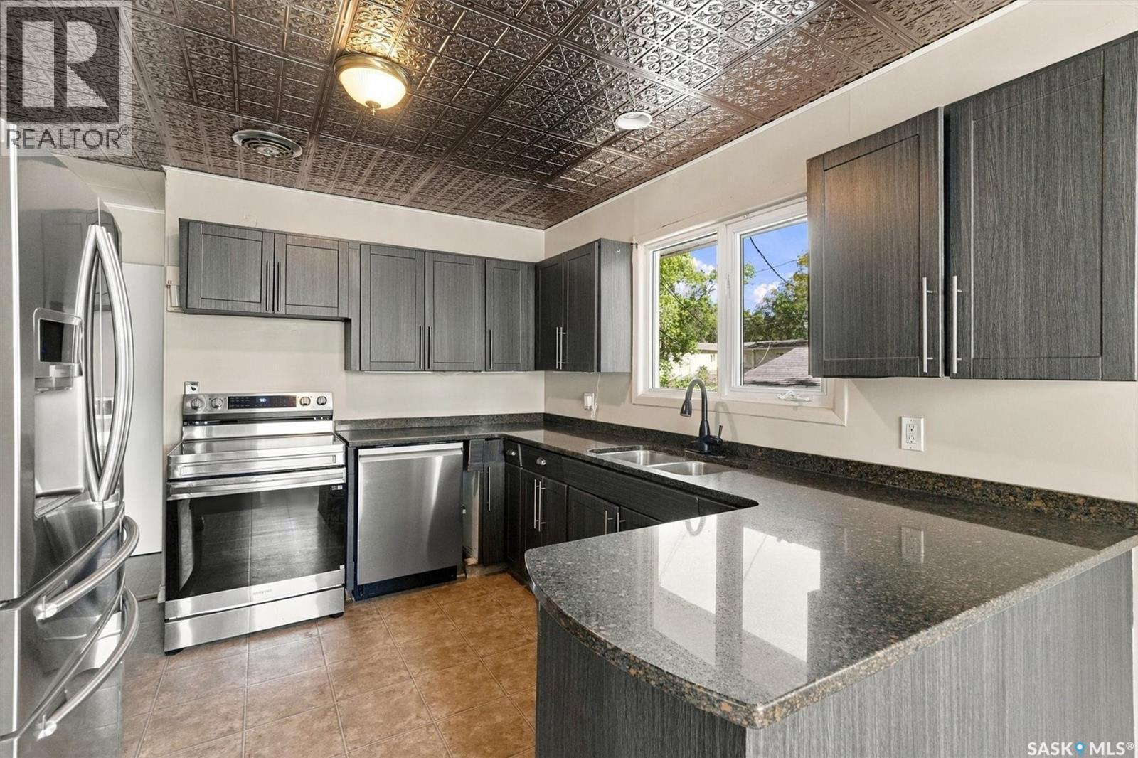 302 Mcmillan Avenue, Saskatoon, SK