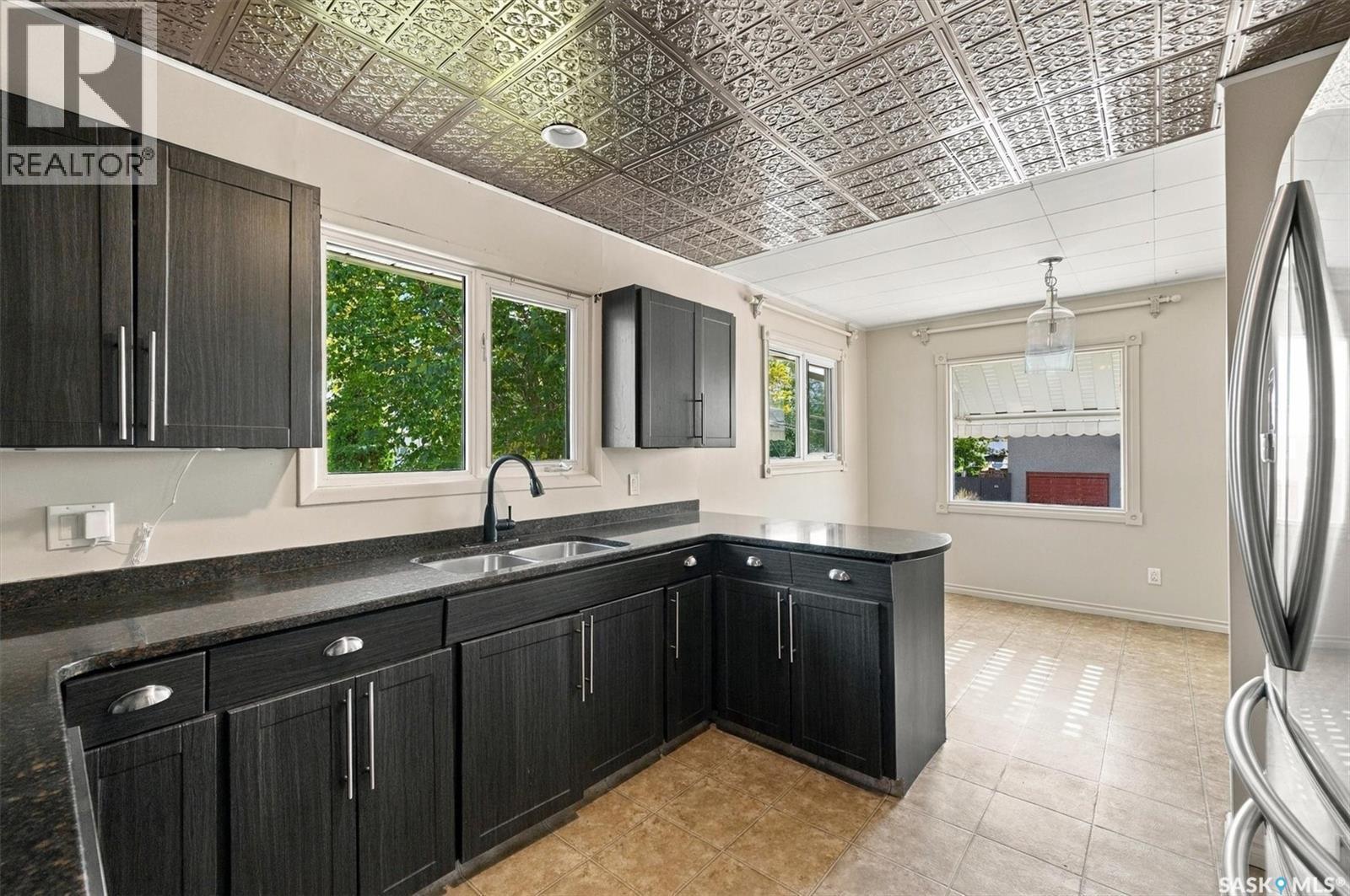 302 Mcmillan Avenue, Saskatoon, SK