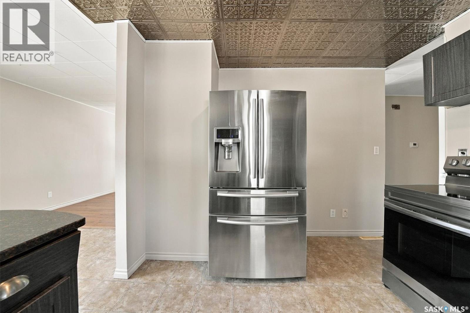 302 Mcmillan Avenue, Saskatoon, SK