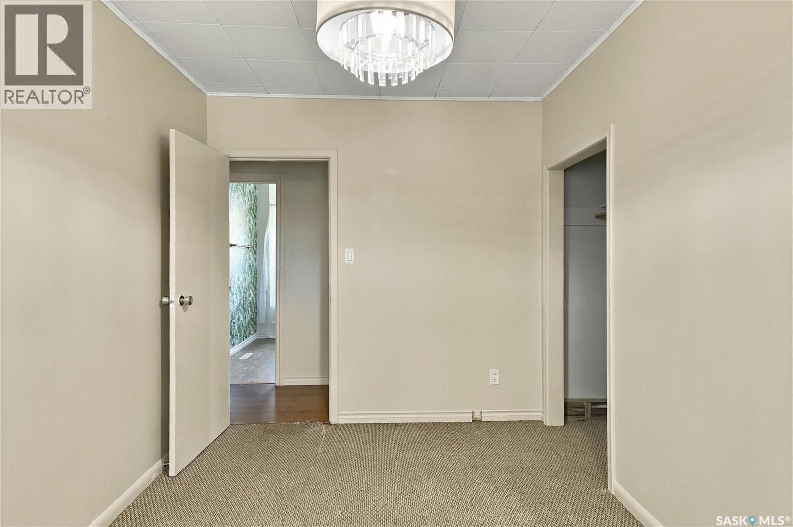 302 Mcmillan Avenue, Saskatoon, SK