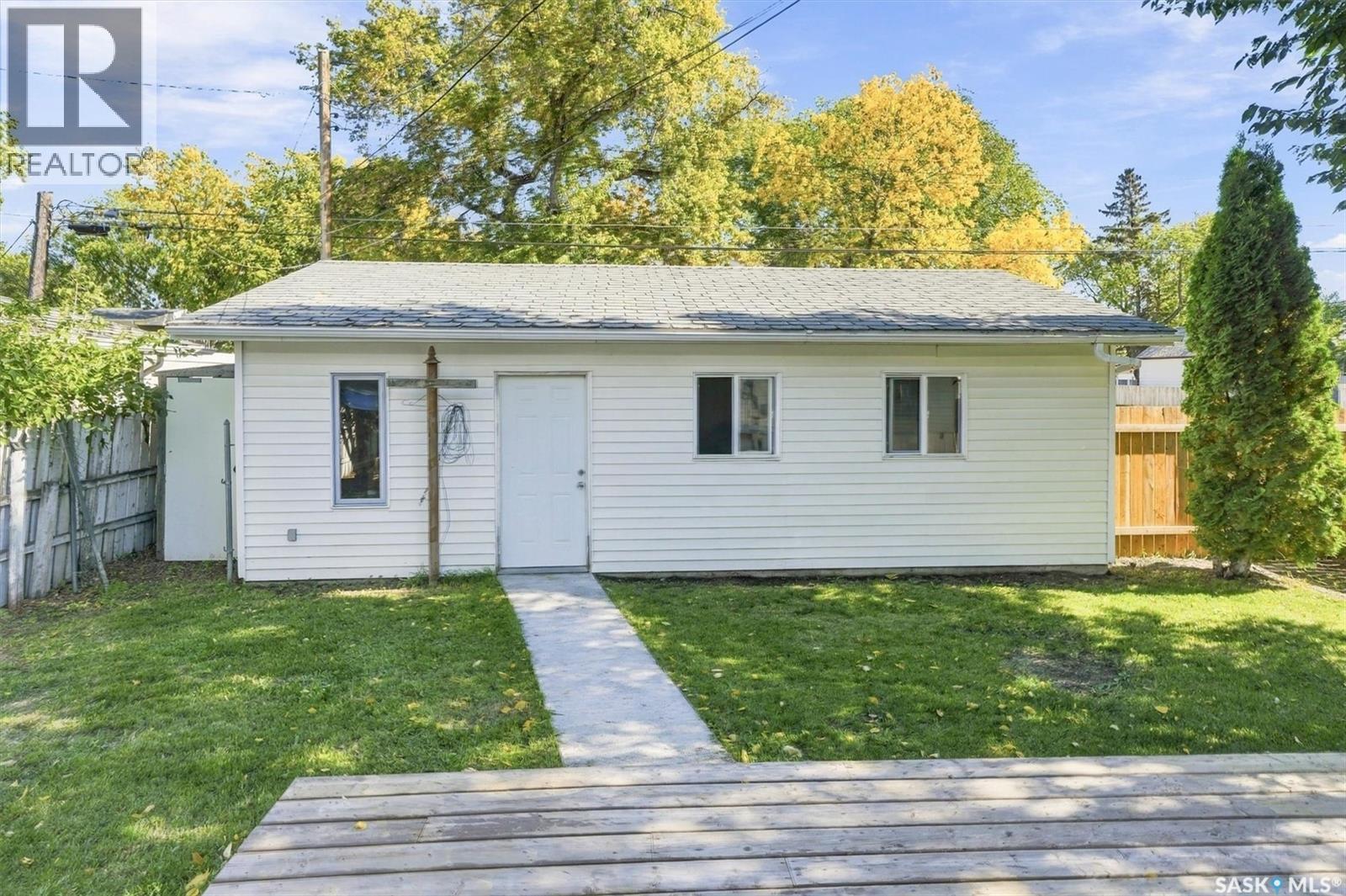 302 Mcmillan Avenue, Saskatoon, SK