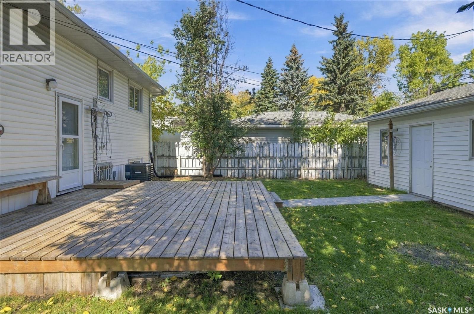 302 Mcmillan Avenue, Saskatoon, SK