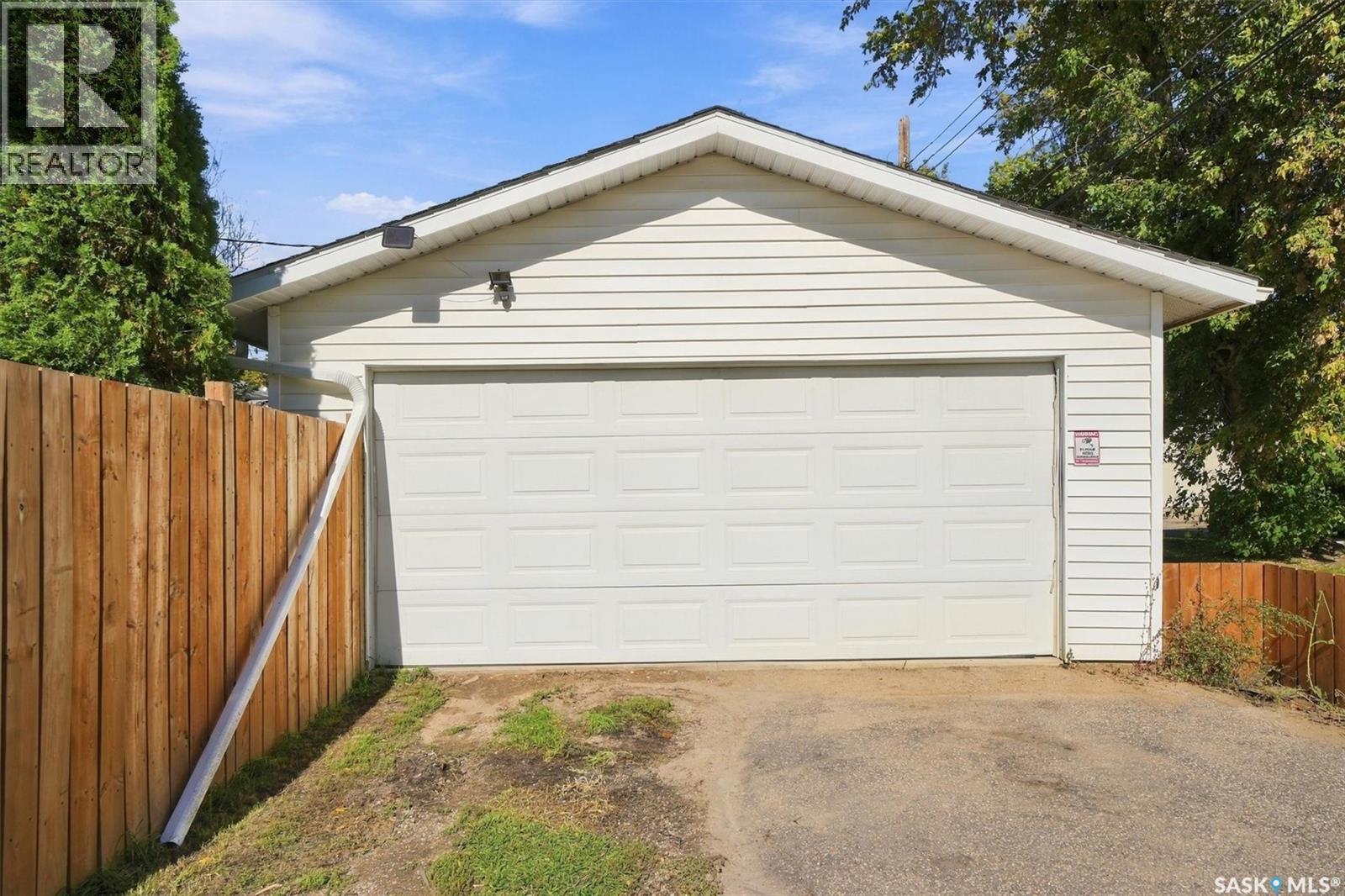 302 Mcmillan Avenue, Saskatoon, SK