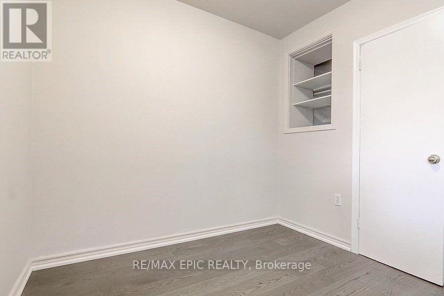 274 Taylor Mills Drive N, Richmond Hill, ON