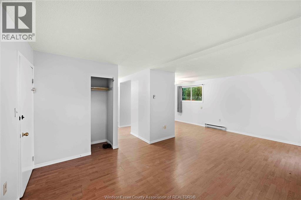 915 Lena, Windsor, ON
