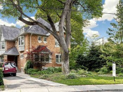92 Inglewood Drive Toronto, ON M4T 1H5