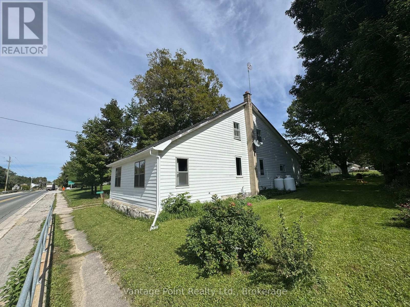 316057 6 Highway, Chatsworth, ON