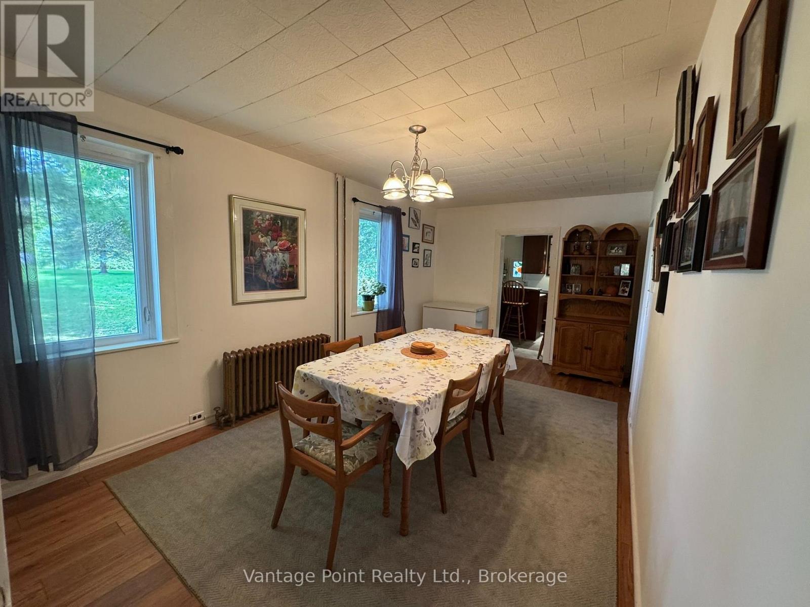 316057 6 Highway, Chatsworth, ON
