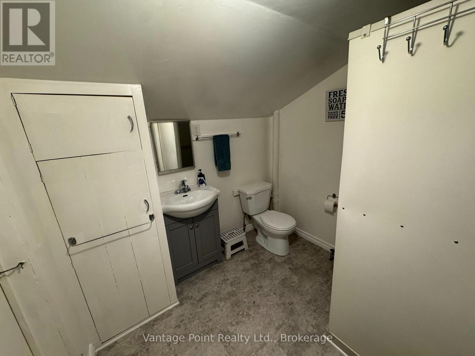 316057 6 Highway, Chatsworth, ON