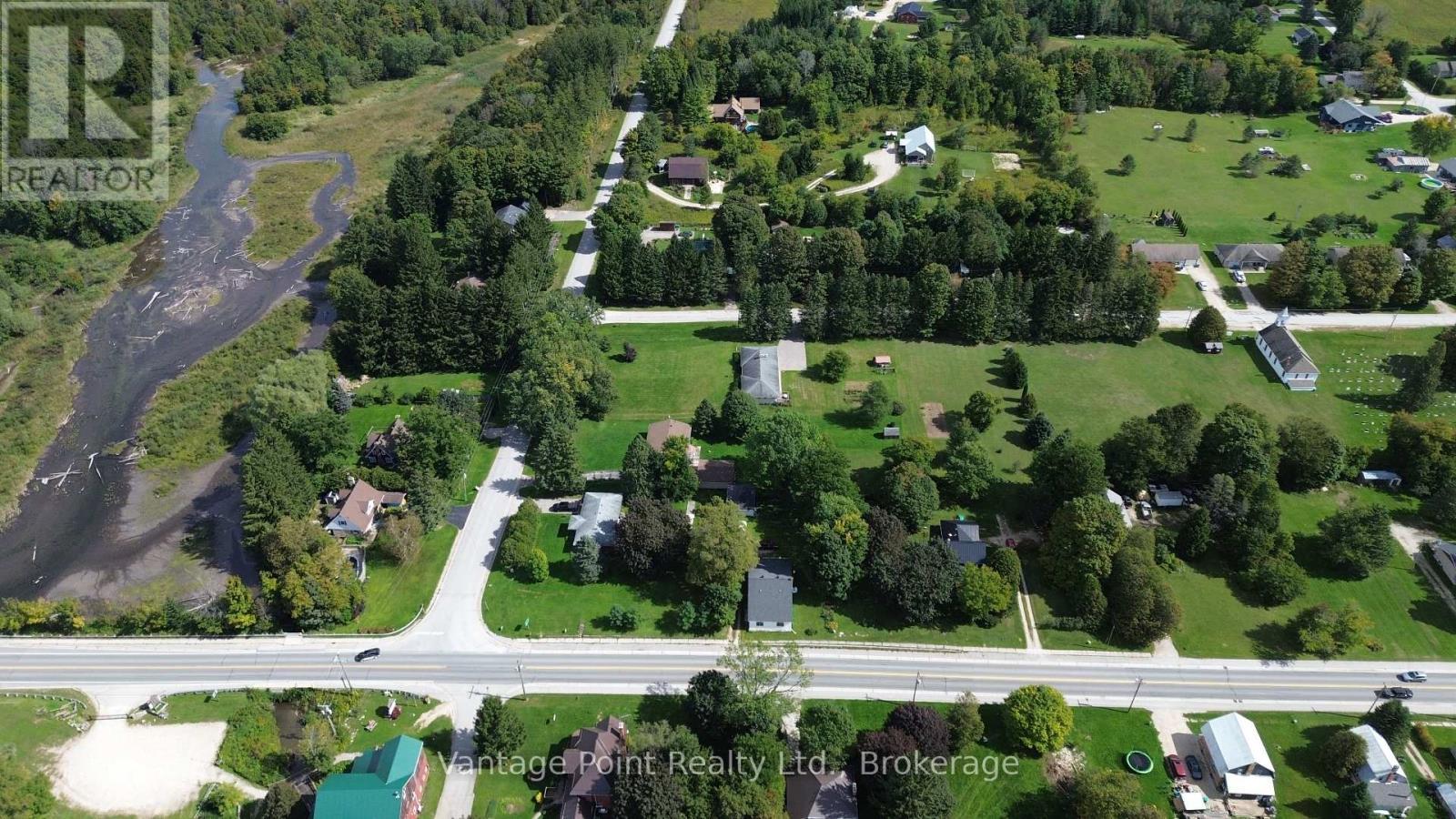 316057 6 Highway, Chatsworth, ON