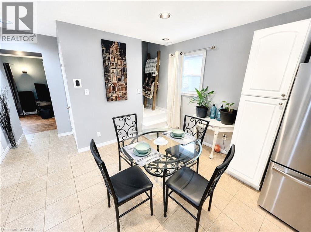 15 Esther Street, Brantford, ON
