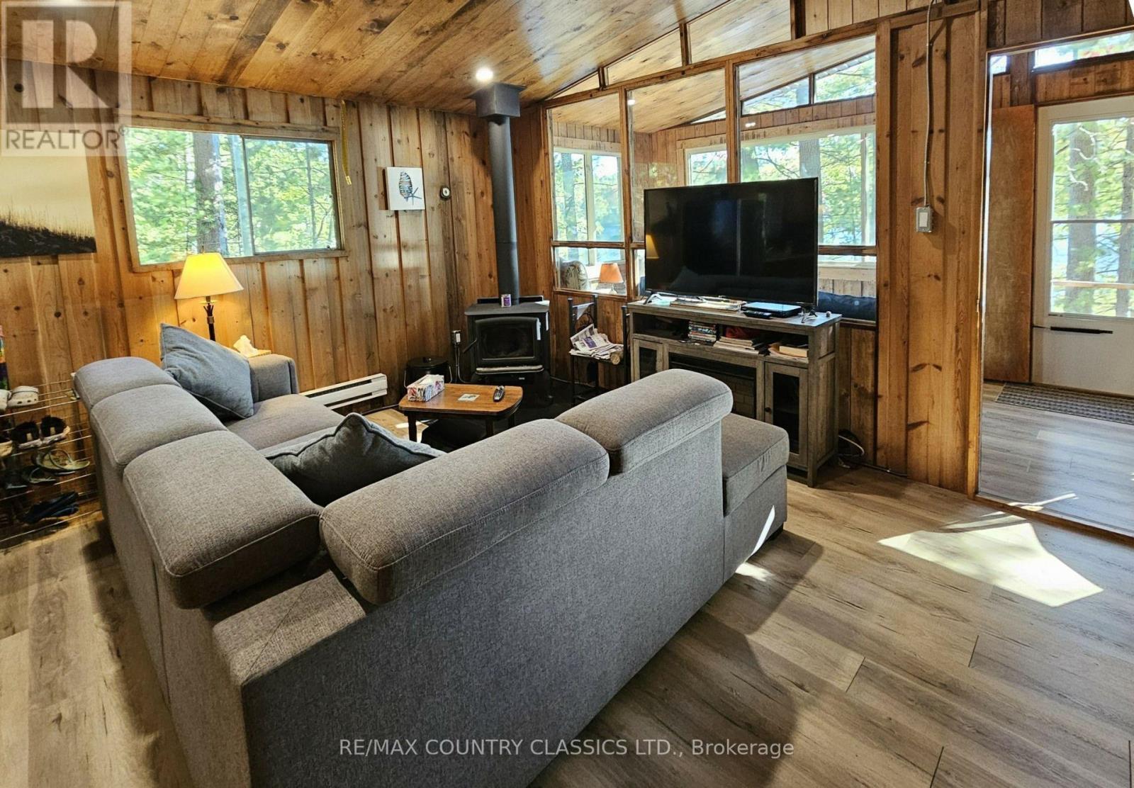 378 Spectacle Lake Road, Madawaska Valley, ON