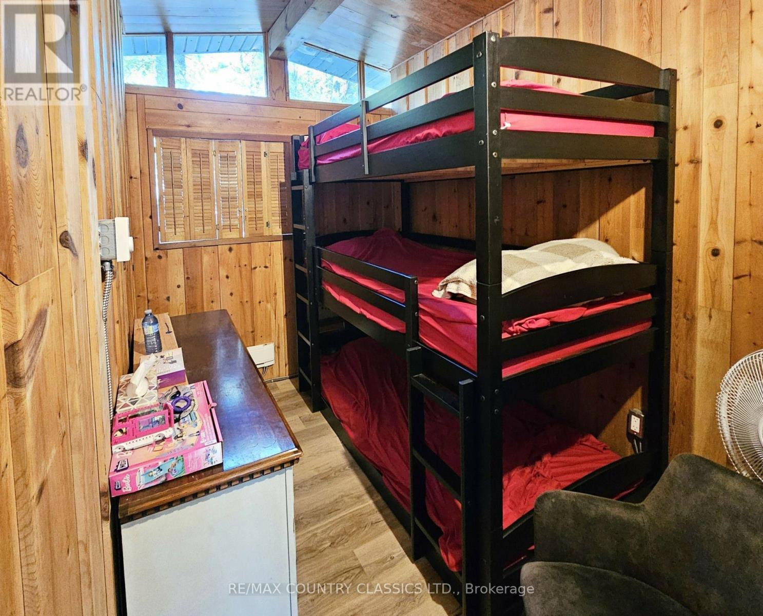 378 Spectacle Lake Road, Madawaska Valley, ON