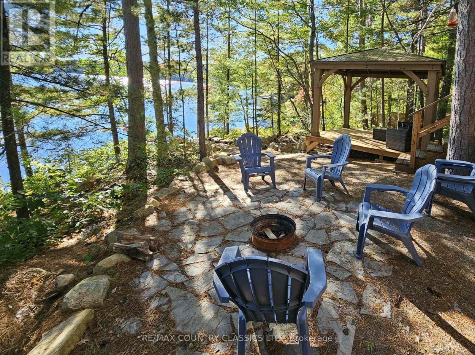 378 Spectacle Lake Road, Madawaska Valley, ON
