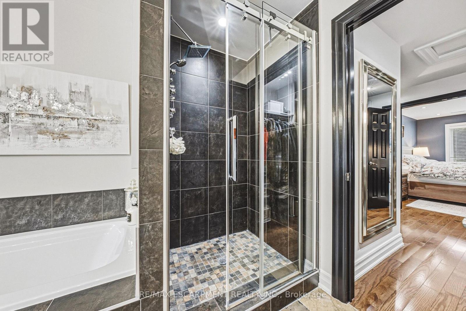 581 Holly Hill Crescent, Burlington, ON