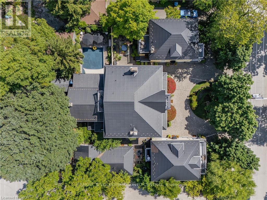 100 Brunswick Street, Stratford, ON
