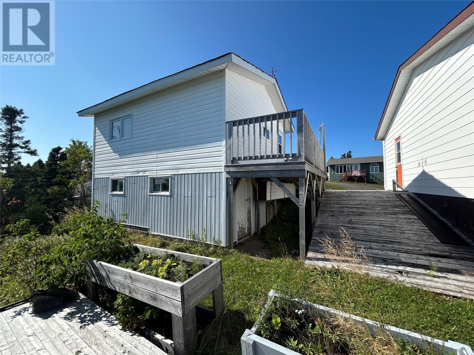 68 Main Street, Leading Tickles, NL