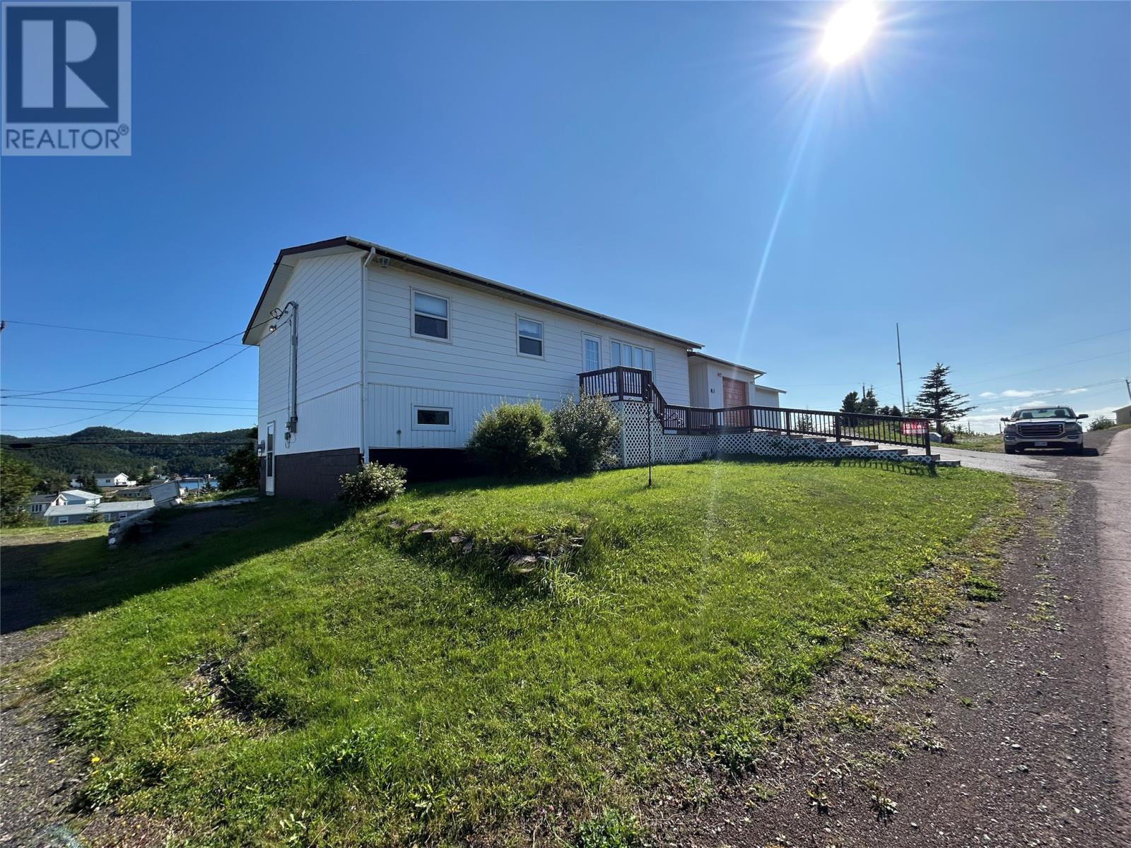 68 Main Street, Leading Tickles, NL