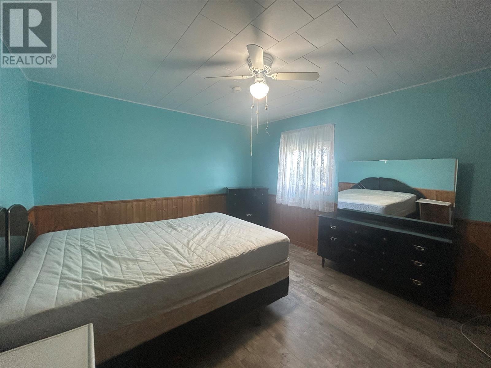 68 Main Street, Leading Tickles, NL