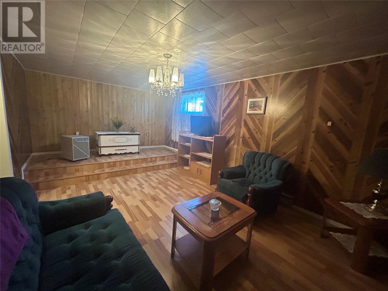 68 Main Street, Leading Tickles, NL