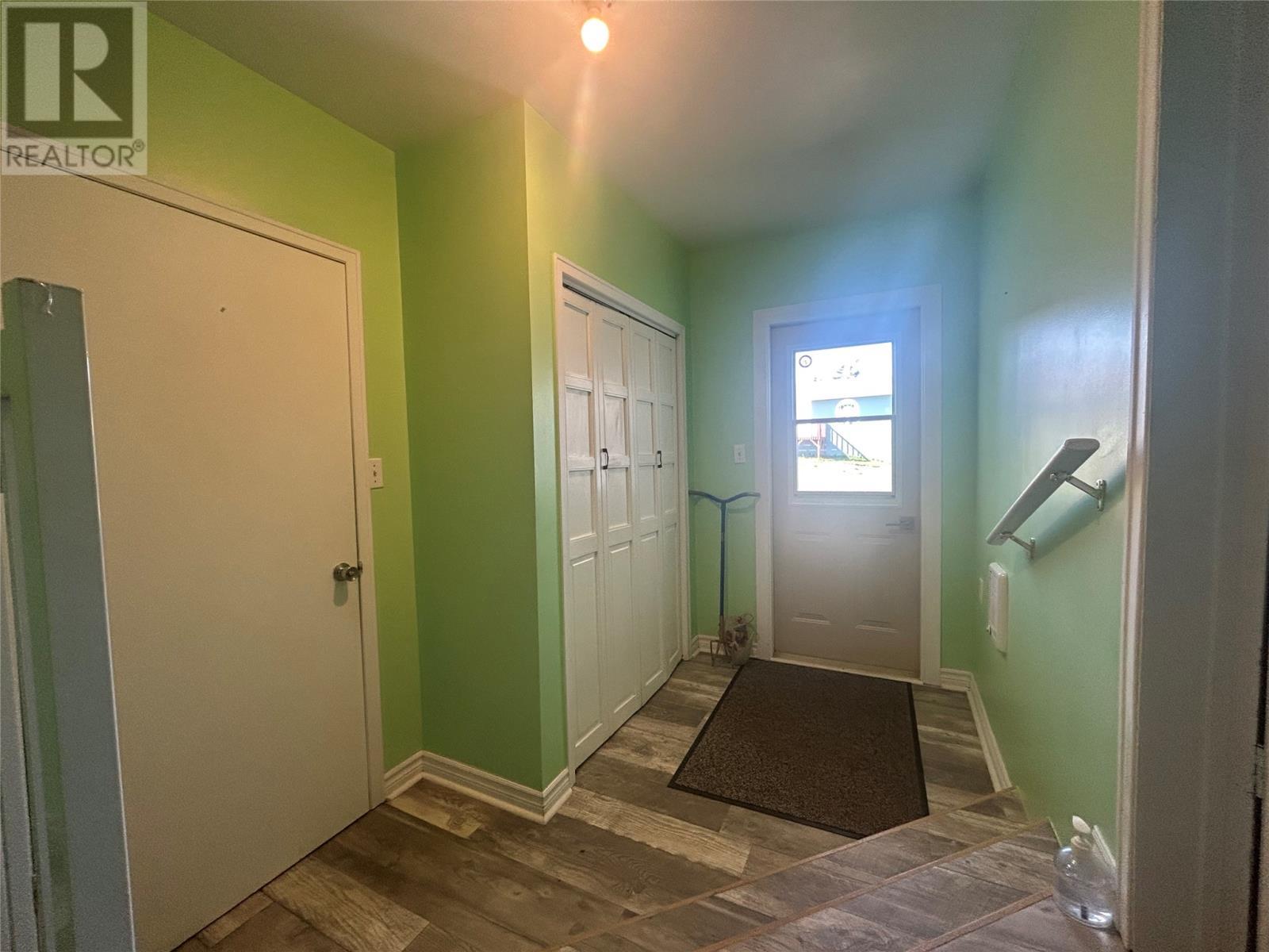 68 Main Street, Leading Tickles, NL