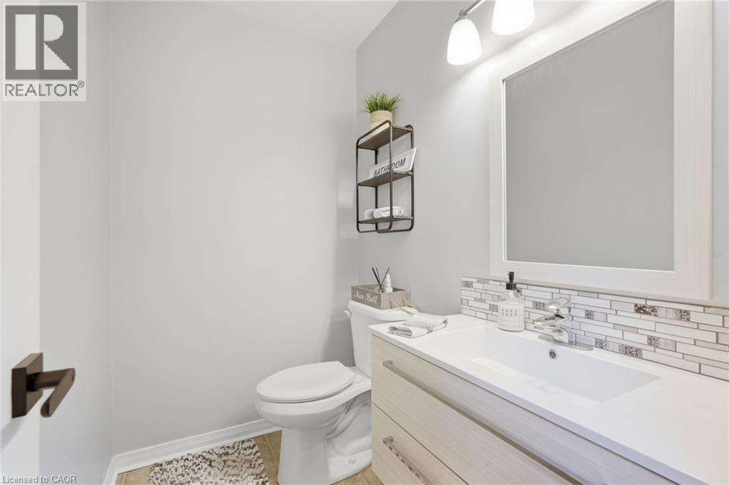14 Kenyon Crescent, Grimsby, ON