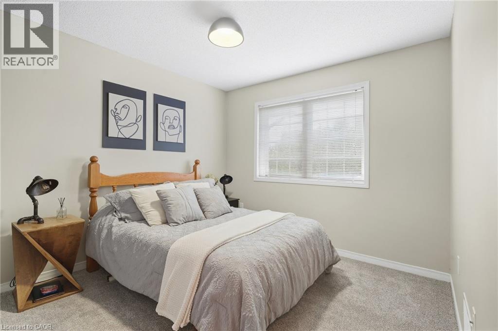 14 Kenyon Crescent, Grimsby, ON